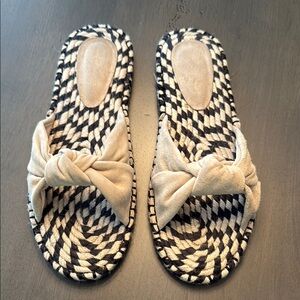 Stylish Beige and Black Women's Slide Sandals